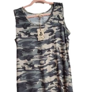 Ribbed tank top in a green camouflage pattern.  Made by Easel.  Size 2X